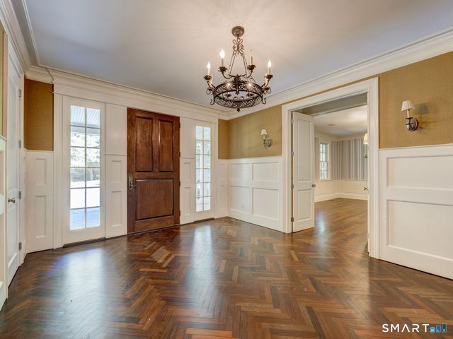 25 Hermit Lane, Westport, CT 06880
