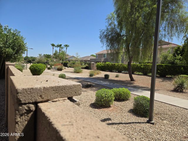 6721 S DANIELSON Way, Chandler, AZ 85249