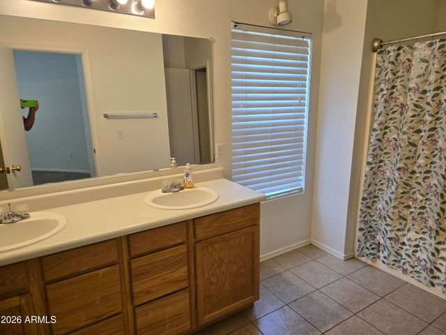 6721 S DANIELSON Way, Chandler, AZ 85249