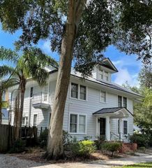 300 8TH AVENUE NE, St Petersburg, FL 33701