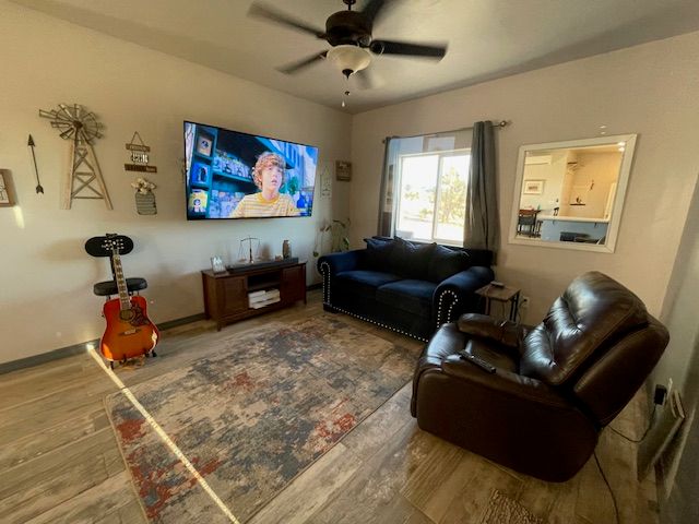 11328 S Kinard Road, Yucca, AZ 86438