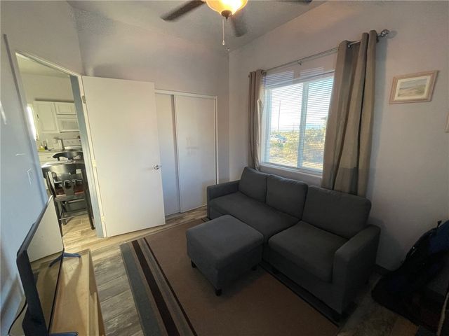 11328 S Kinard Road, Yucca, AZ 86438