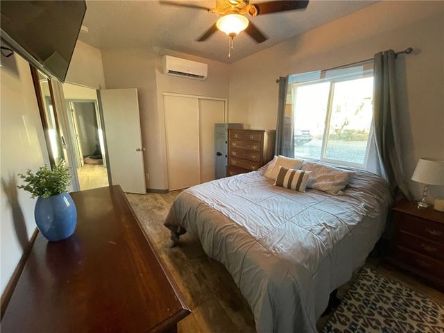 11328 S Kinard Road, Yucca, AZ 86438