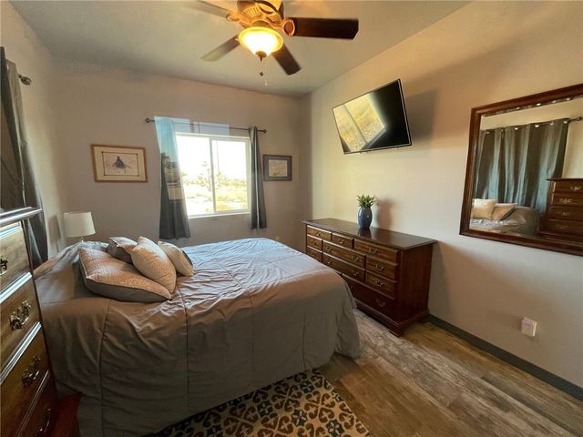 11328 S Kinard Road, Yucca, AZ 86438