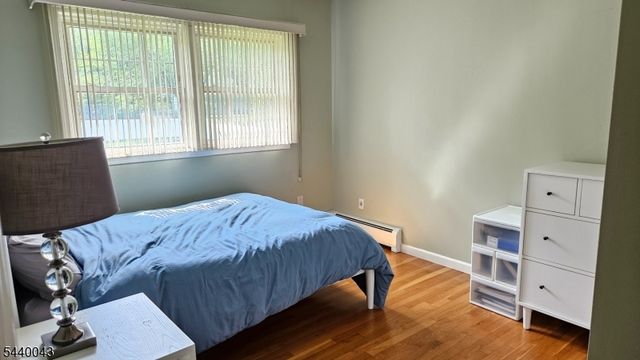 2 Vermont Ct, Parsippany-troy Hills Twp., NJ 07034