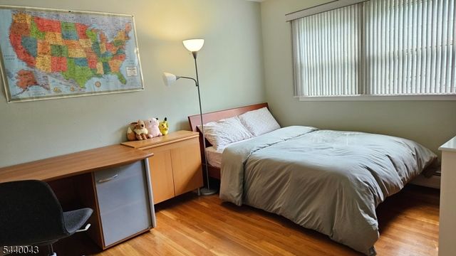 2 Vermont Ct, Parsippany-troy Hills Twp., NJ 07034