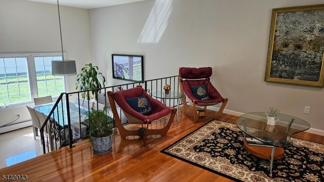 2 Vermont Ct, Parsippany-troy Hills Twp., NJ 07034