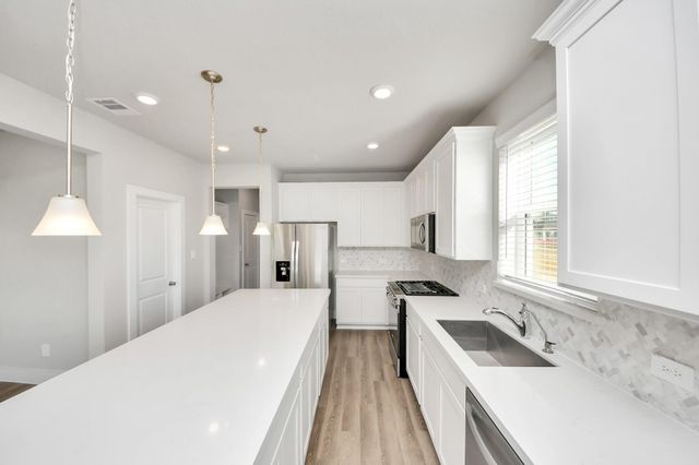 219 Orchard Laurel Drive, Alvin, TX 77511