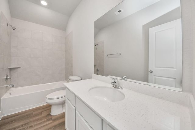 219 Orchard Laurel Drive, Alvin, TX 77511