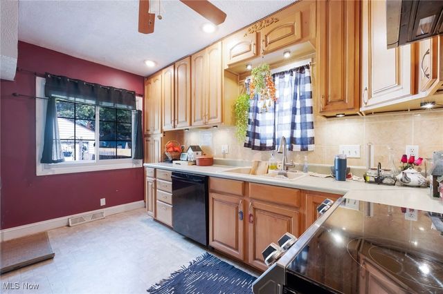 28 Terrace Drive, Youngstown, OH 44512