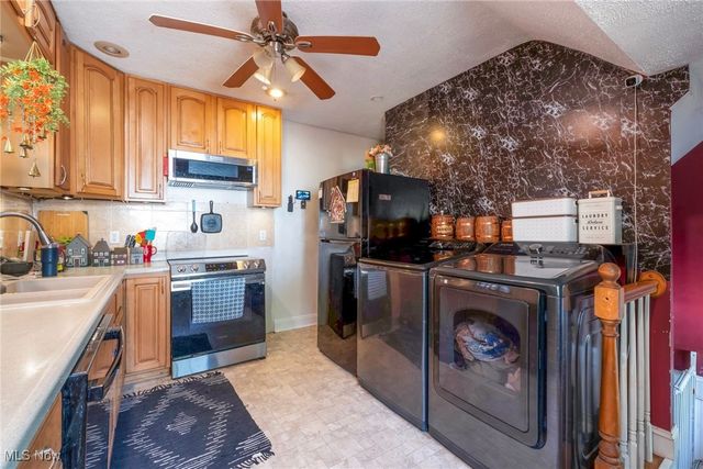 28 Terrace Drive, Youngstown, OH 44512