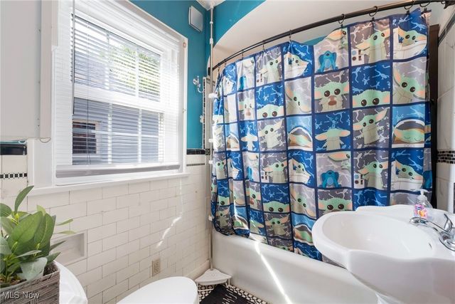 28 Terrace Drive, Youngstown, OH 44512