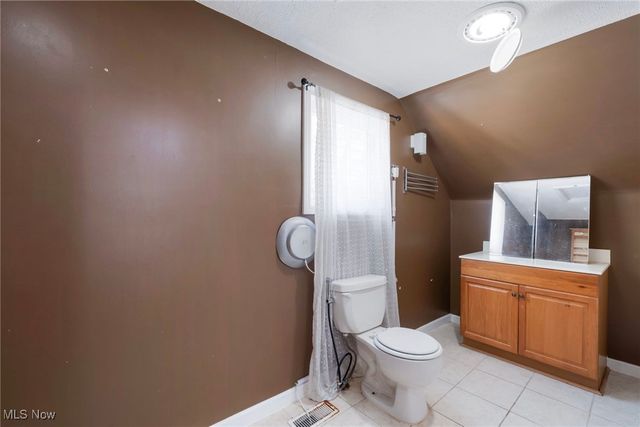 28 Terrace Drive, Youngstown, OH 44512