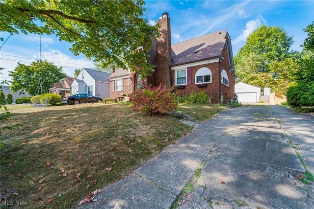 28 Terrace Drive, Youngstown, OH 44512