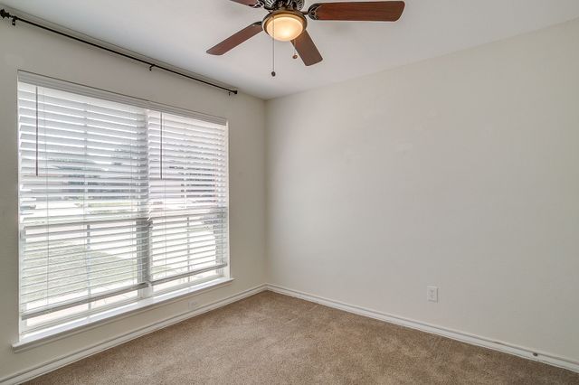 2214 Taylor Drive, Weatherford, TX 76087