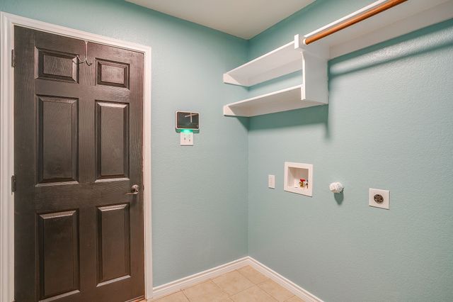 2214 Taylor Drive, Weatherford, TX 76087