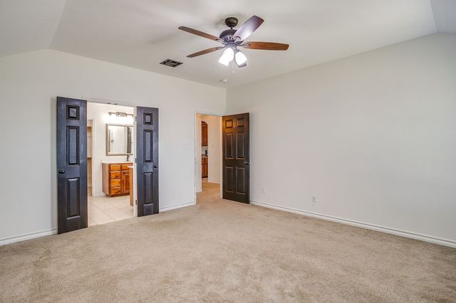 2214 Taylor Drive, Weatherford, TX 76087