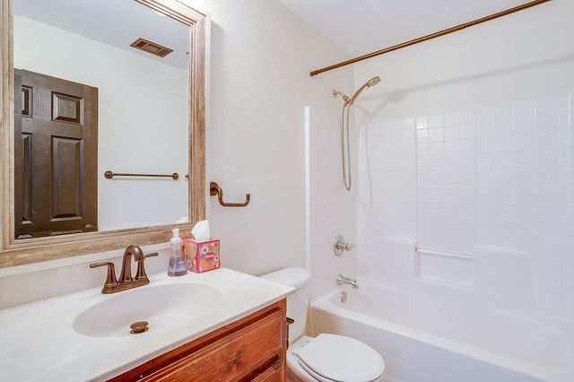 2214 Taylor Drive, Weatherford, TX 76087