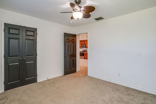 2214 Taylor Drive, Weatherford, TX 76087