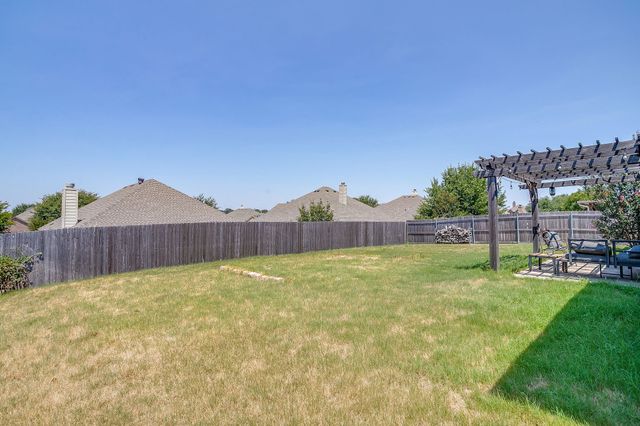 2214 Taylor Drive, Weatherford, TX 76087