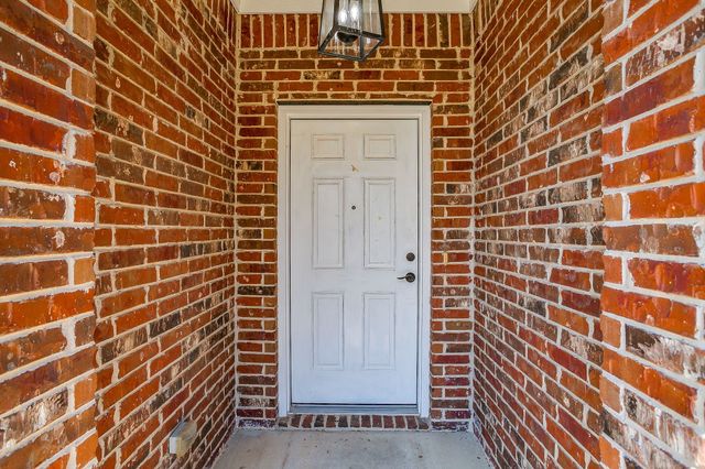 2214 Taylor Drive, Weatherford, TX 76087