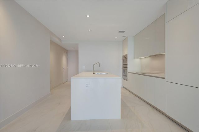 700 NE 24 Street 2803, Miami, FL 33137