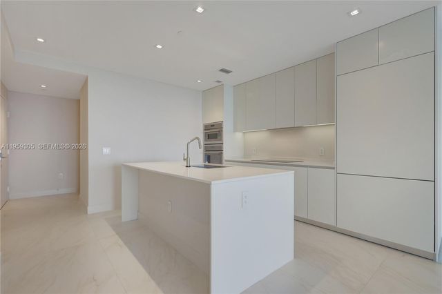 700 NE 24 Street 2803, Miami, FL 33137