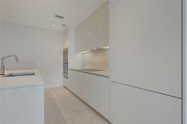 700 NE 24 Street 2803, Miami, FL 33137