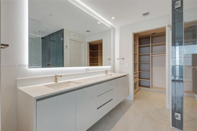 700 NE 24 Street 2803, Miami, FL 33137