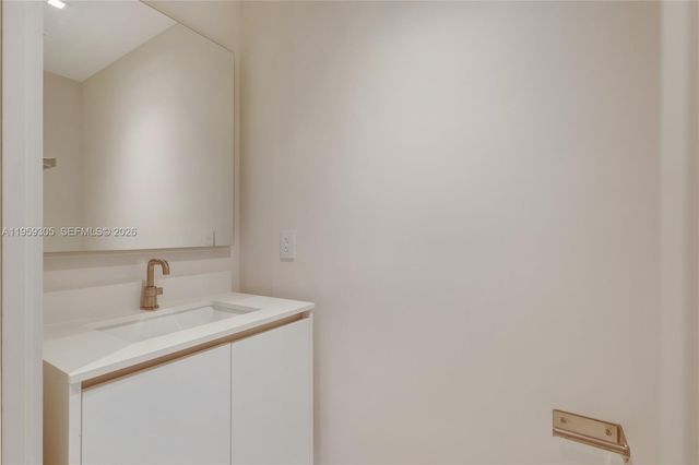 700 NE 24 Street 2803, Miami, FL 33137