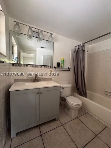 2192 NE 171st St 1, North Miami Beach, FL 33162