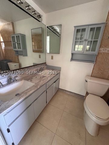 2192 NE 171st St 1, North Miami Beach, FL 33162