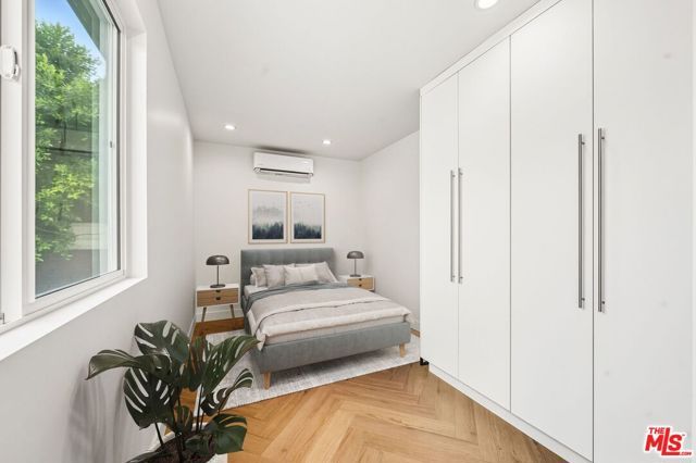 6327 Babcock, Los Angeles, CA 91606