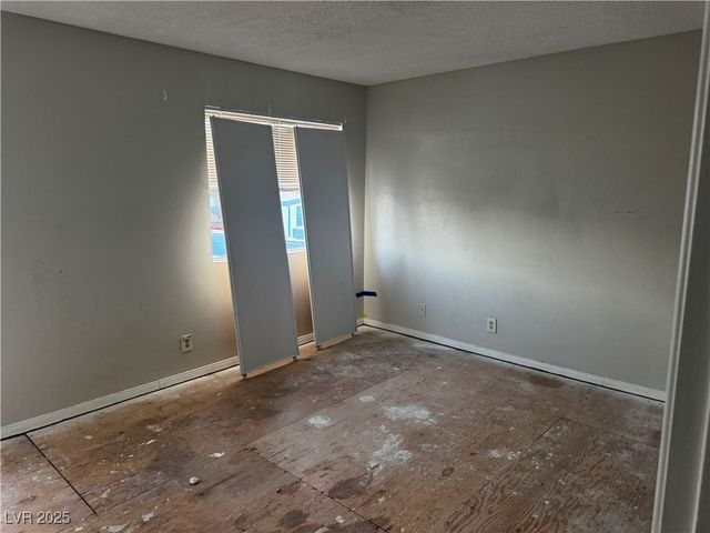 4072 Great Plains Way, Las Vegas, NV 89121