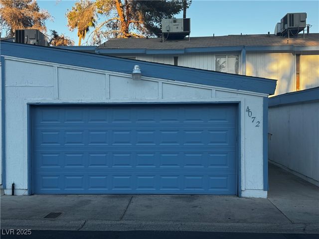 4072 Great Plains Way, Las Vegas, NV 89121