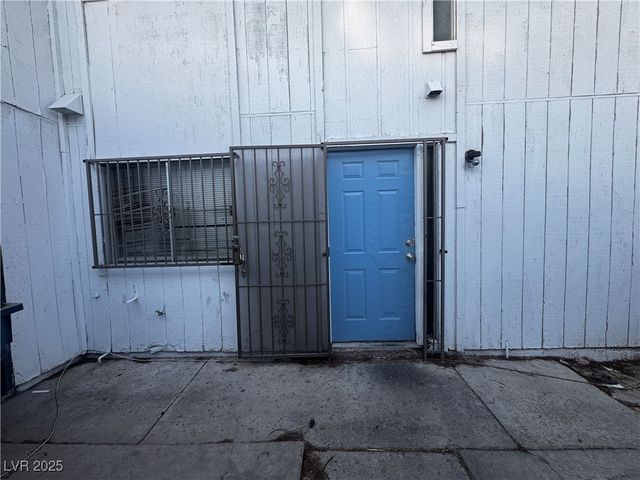 4072 Great Plains Way, Las Vegas, NV 89121