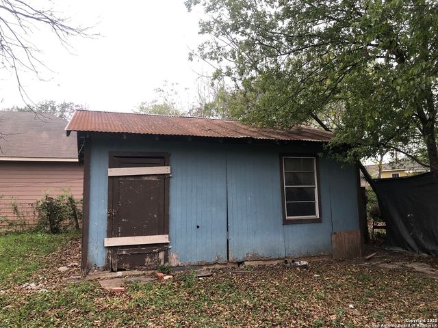 5423 Congo Ln, San Antonio, TX 78227