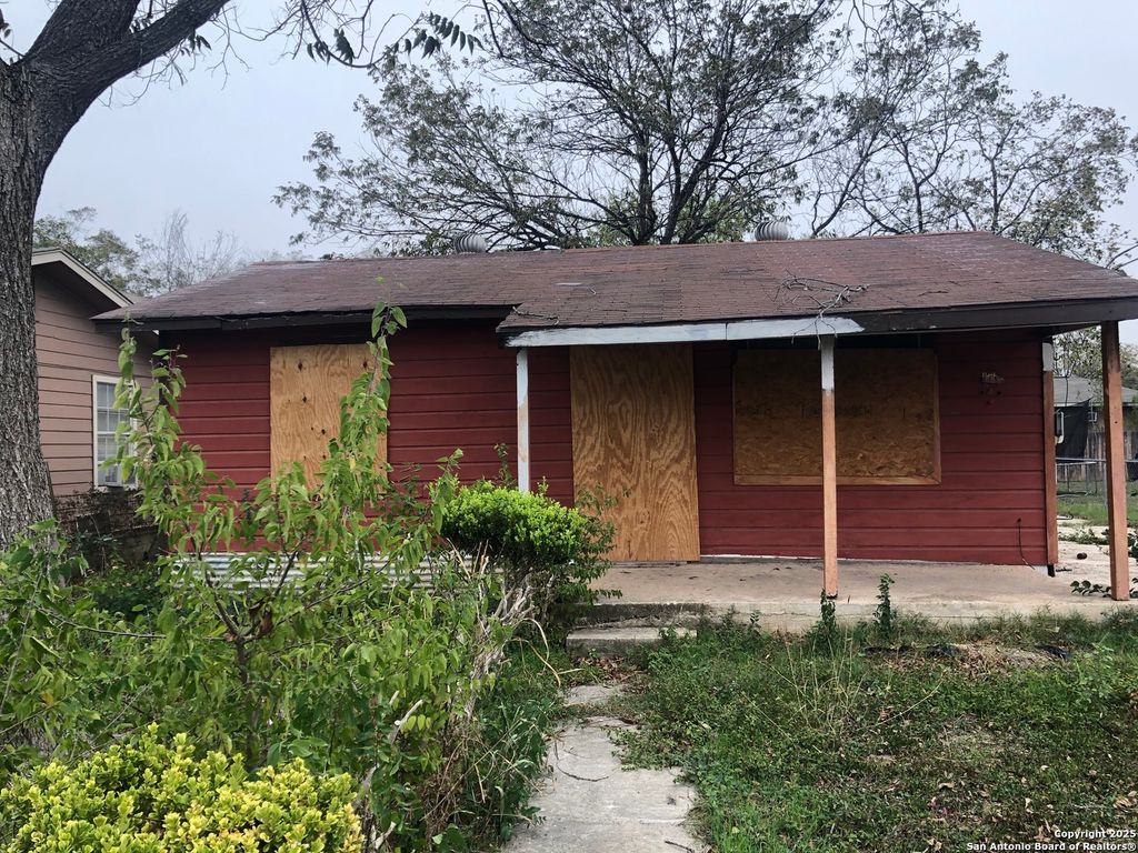 5423 Congo Ln, San Antonio, TX 78227