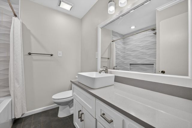 3712 Holly Springs Drive, Fort Worth, TX 76133
