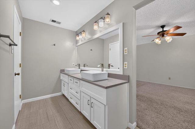 3712 Holly Springs Drive, Fort Worth, TX 76133