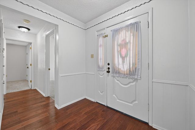 3712 Holly Springs Drive, Fort Worth, TX 76133