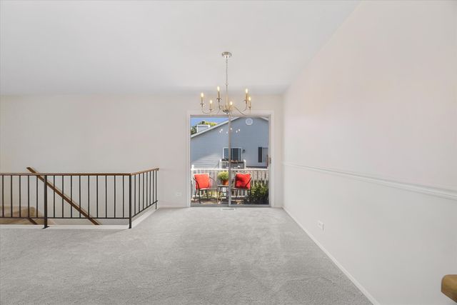 383 Coventry Court 4, Clarendon Hills, IL 60514