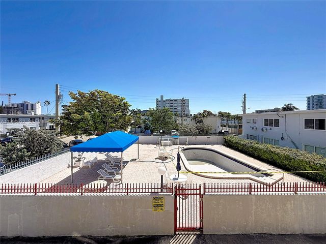 7300 Wayne Ave 211, Miami Beach, FL 33141