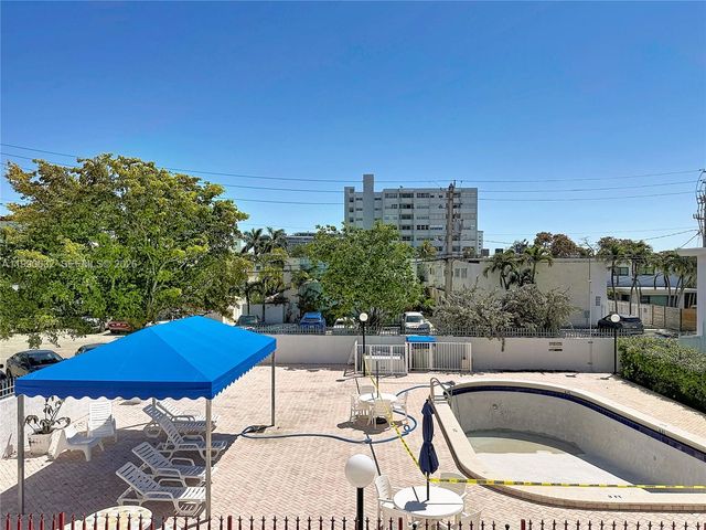 7300 Wayne Ave 211, Miami Beach, FL 33141