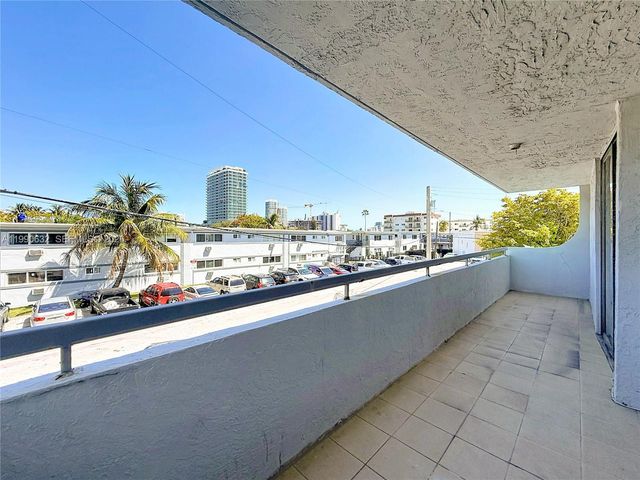 7300 Wayne Ave 211, Miami Beach, FL 33141