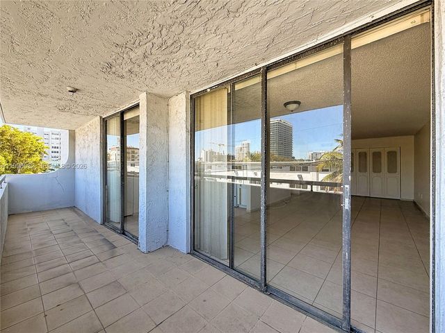 7300 Wayne Ave 211, Miami Beach, FL 33141