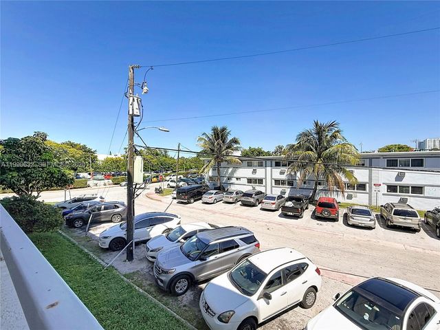 7300 Wayne Ave 211, Miami Beach, FL 33141