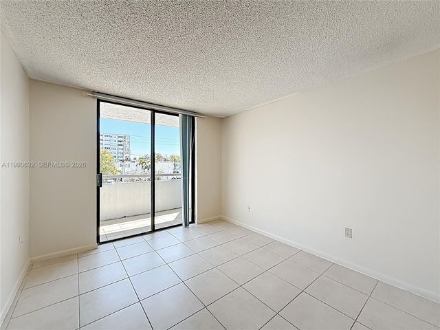 7300 Wayne Ave 211, Miami Beach, FL 33141