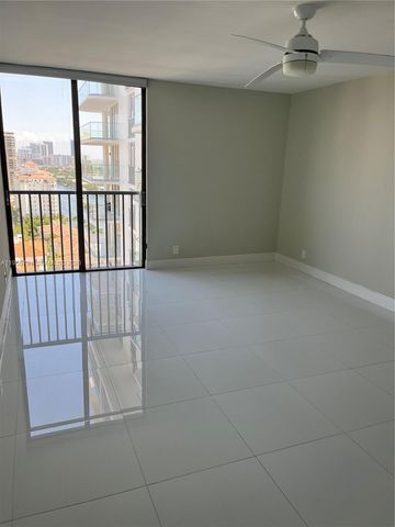 19707 Turnberry Way 24A, Aventura, FL 33180