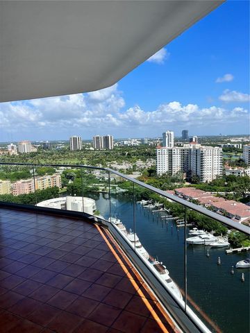 19707 Turnberry Way 24A, Aventura, FL 33180